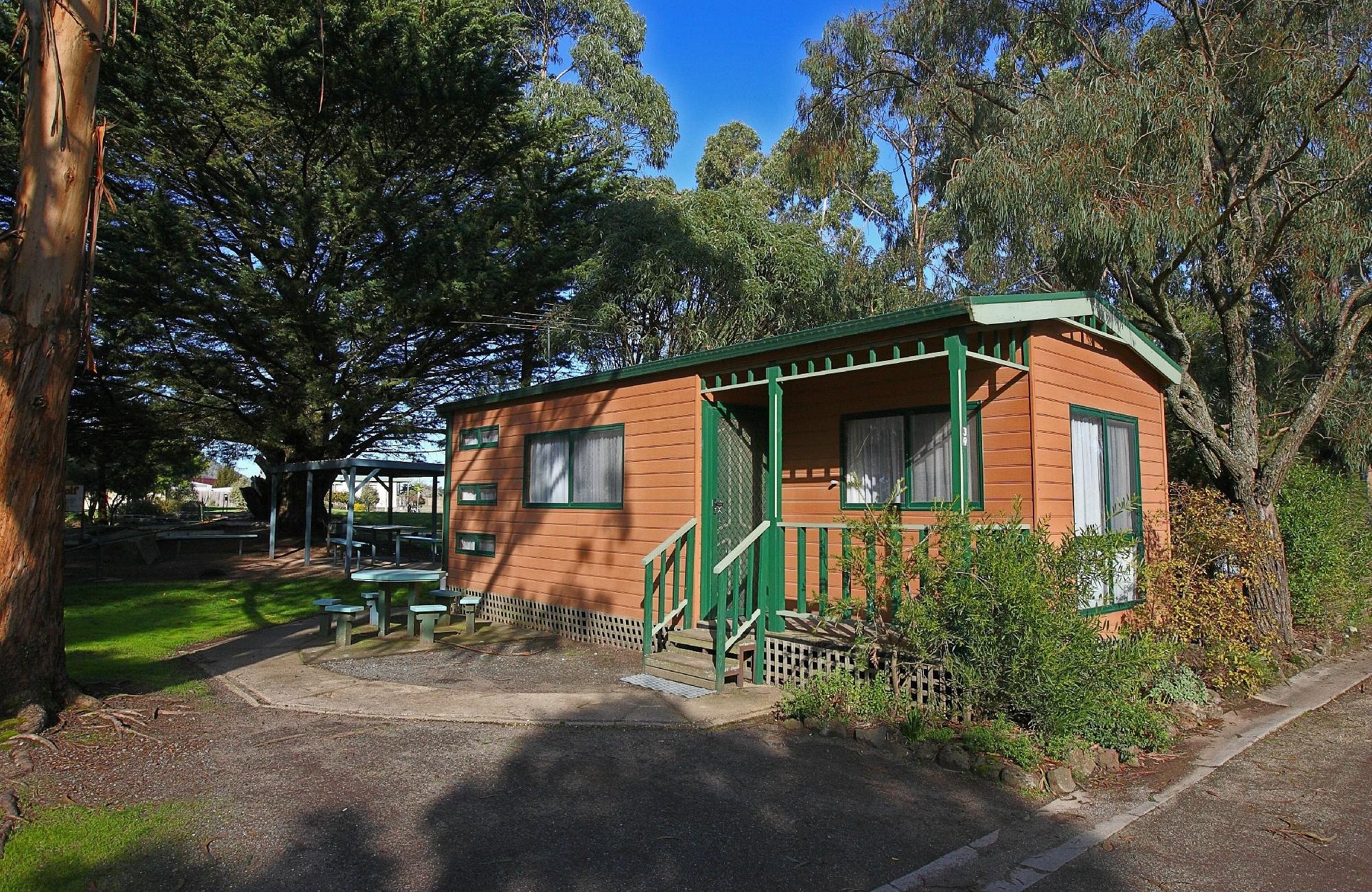 shady-acres-caravan-park